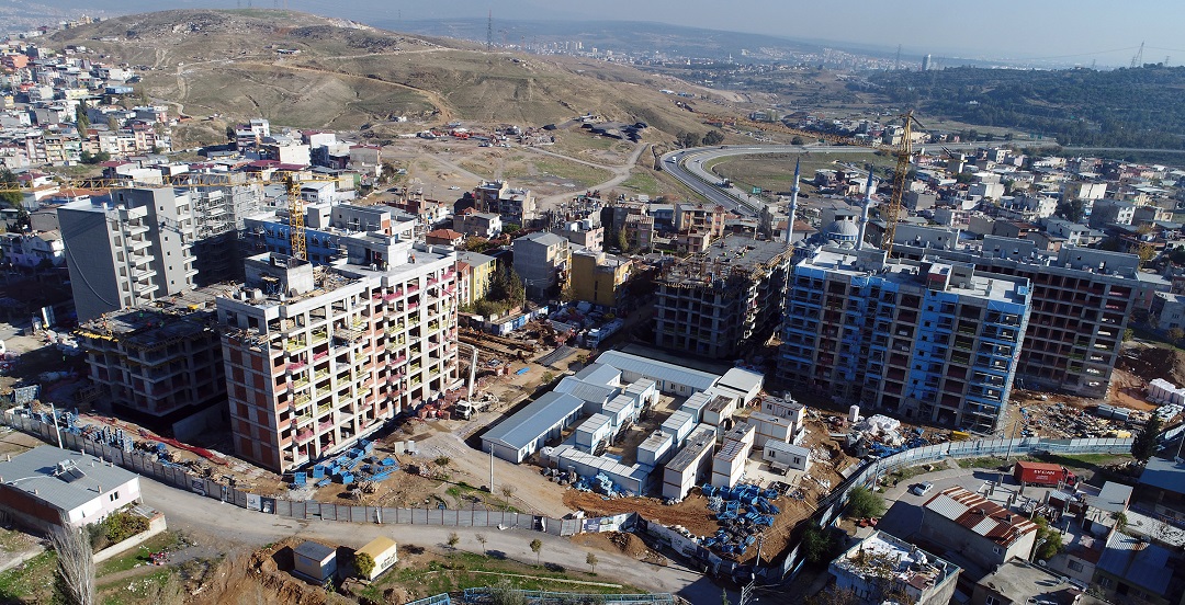 Karabağlar'da Bakanlık Belediyeden Yüksek Emsal Verecek