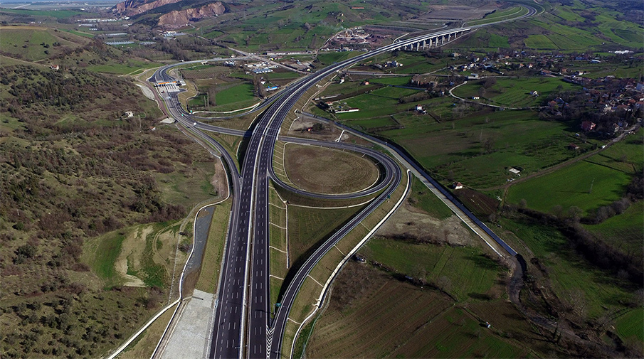 Gebze - Orhangazi - İzmir Otoyolu'nun Yüzde 90'ı Bitti