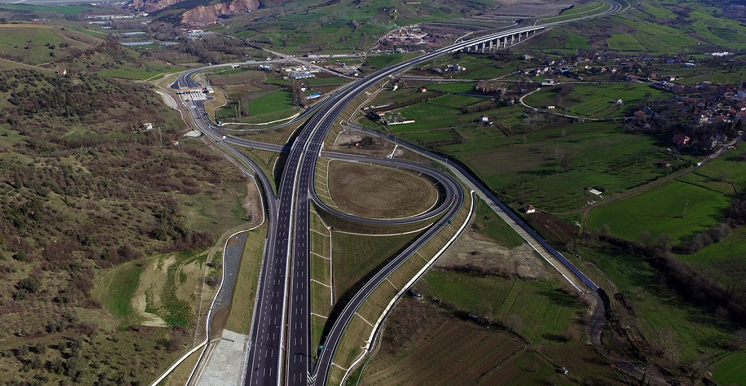 Gebze-İzmir Otoyolu Konut, Arsa ve Tarla Fiyatlarını Katladı