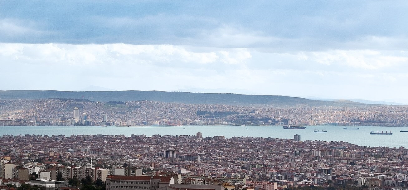 İzmir'de Emlak Piyasasının En Hareketli Olduğu Bölge Karşıyaka