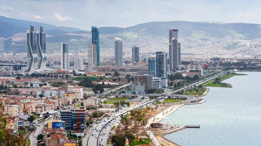 İzmir ve İstanbul'da Konut Fiyatları Geriledi