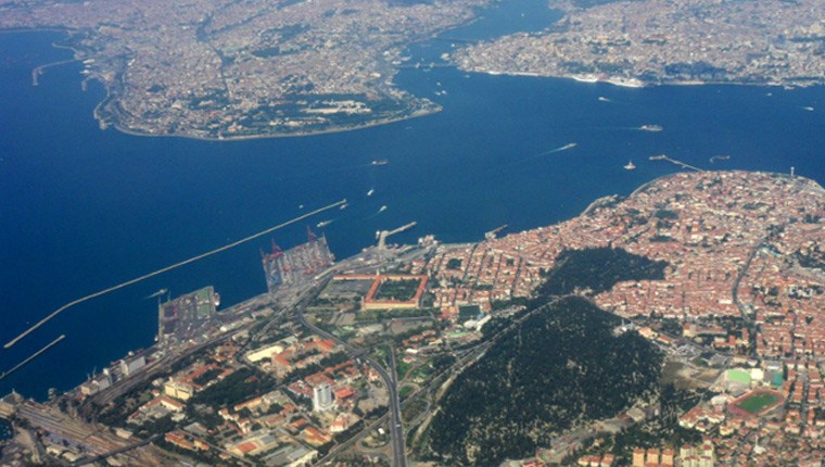 İzmir’de  7 Bin 889 Konut Satıldı