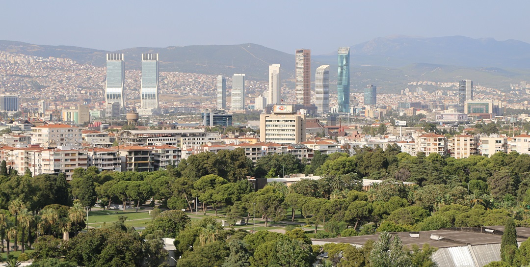 İzmir'in 1/100.000'lik Planları Yine Mahkemelik Oldu