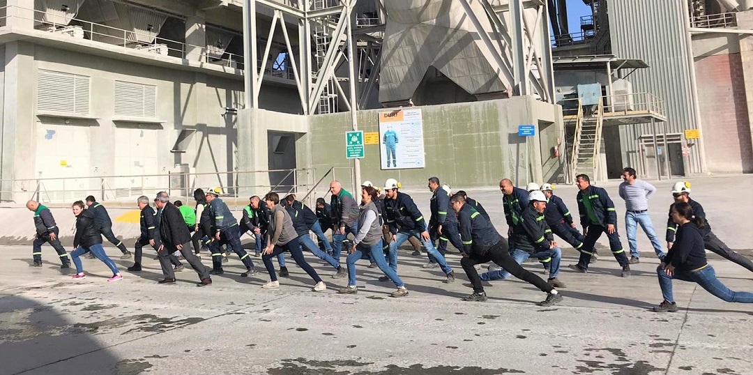 Çimento Sektöründe İş Sağlığı ve Güvenliği Eğitimi Almayan Kalmayacak