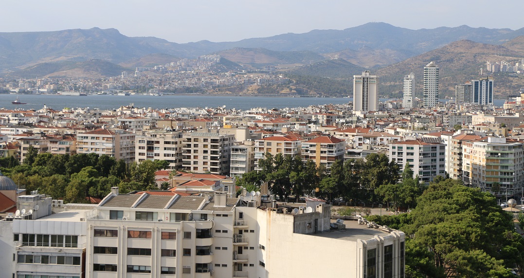 İzmir'de Konut Satışları Yüzde 25,3 Düştü