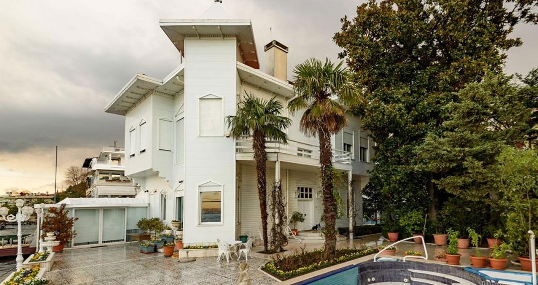 Tarihi Kuleli Yalısı 190 Milyon TL'ye Satışa Çıktı