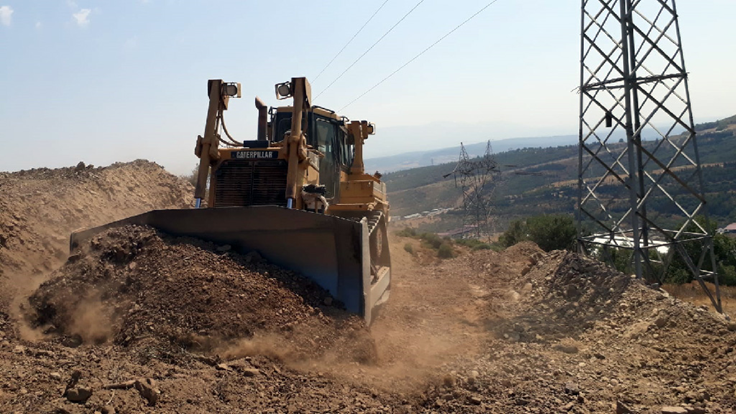 Karabağlar'da Üniversite Kampüsünün Yol Çalışmaları Başladı