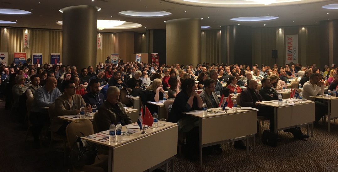RE/MAX Türkiye Kariyer Semineri İzmir’de Yapıldı