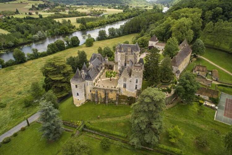 55 Dolara Satılık Şato!