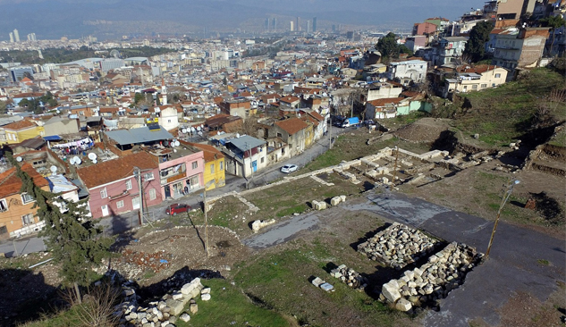 Gecekonduların Arasından 16 Bin Kişilik Antik Tiyatro Çıktı