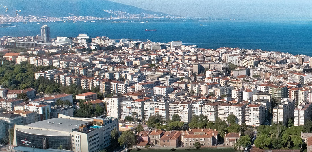İzmir'de Ucuz Konut Fırsatı! Kamu Konutları 100 Bin TL'den Satışa Çıktı