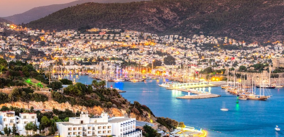 Yazlık Villa Kiraları Uçtu: Bodrum'da Aylık 100 Bin, Çeşme'de 70 Bin TL