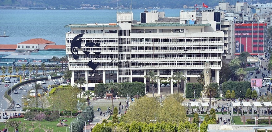 İzmir Büyükşehir Belediye Binası İçin Öğrenci Yarışması