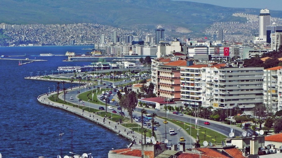 İzmir'in 3 ilçesinde Yeni İmar Planları Askıya Çıktı