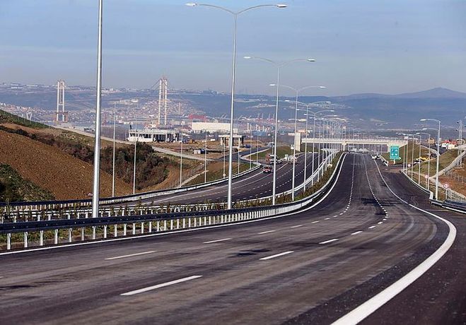 İzmir-İstanbul Otoyolunda Bir Kavşak Daha Trafiğe AÇılıyor