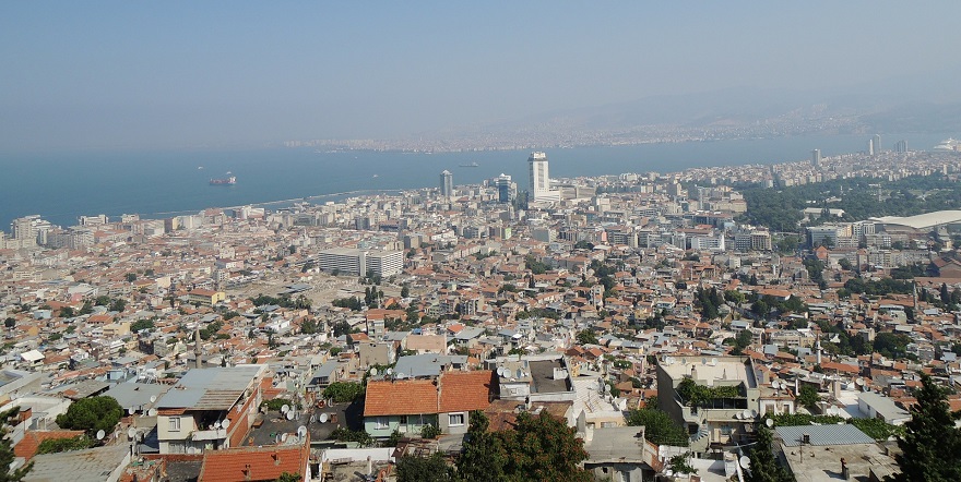 İzmir'de İmar Yönetmeliği Krizi Çözüldü!