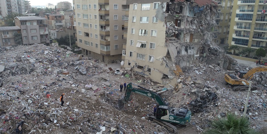İzmir'de Her Binanın Deprem Karnesi Olacak