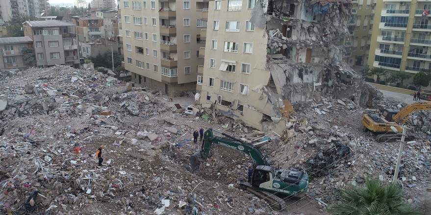 İzmir'in Nasıl Yapılaşması Gerektiği Güvenlik Karnesi ile Belirlenecek