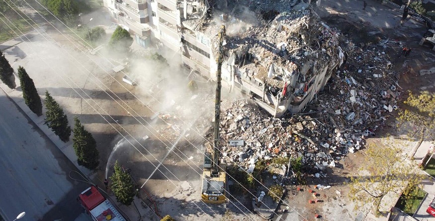 İzmir Depreminde Yıkılan Cumhuriyet Sitesi Davası Sanıkları İçin Hapis İstemi
