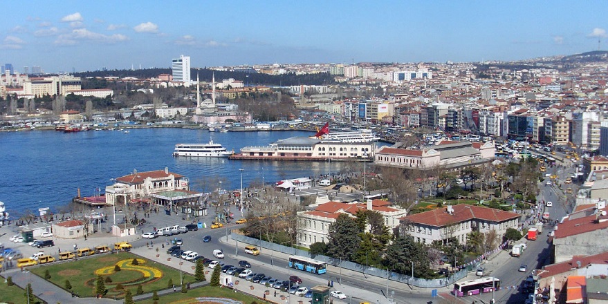 İstanbul Üsküdar Belediyesi 2 Arsayı 14.3 Milyon TL'ye Satışa Sundu
