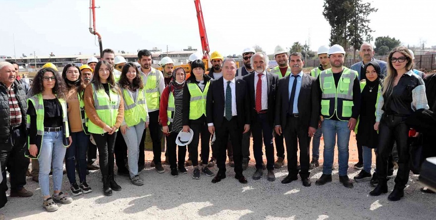 Antalya'da Kentsel Dönüşüm Kapsamında 355 Konutun Temeli Atıldı