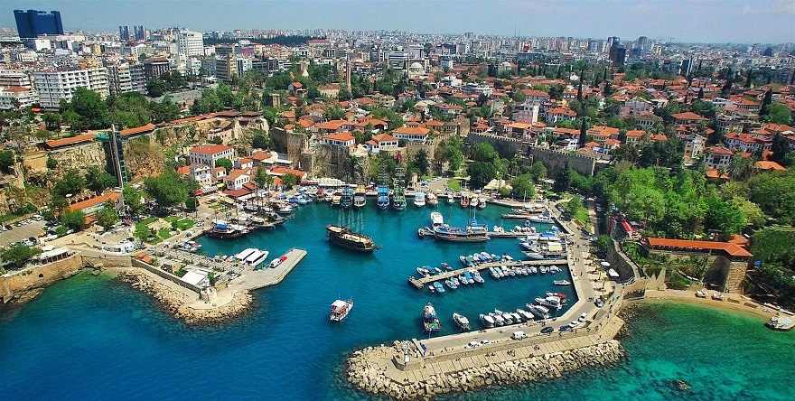 Geçen Yıla Göre Antalya'da Konut Üretimi Yüzde 32 arttı
