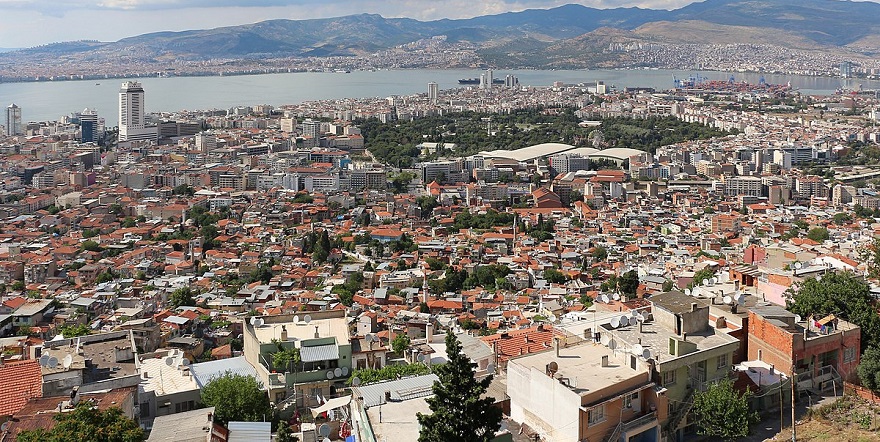 İzmir Konut Kiraları ve Fiyatlarında İstanbul’u Yakaladı