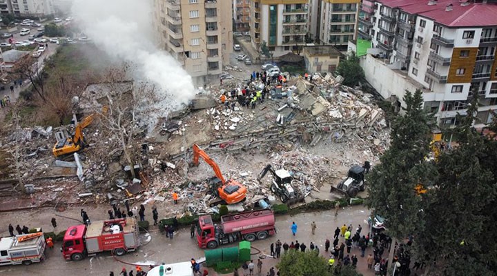Türkiye Müteahhitler Birliği'nden 'İş Makinelerini  Deprem Bölgesine Yönlendirin' Çağrısı