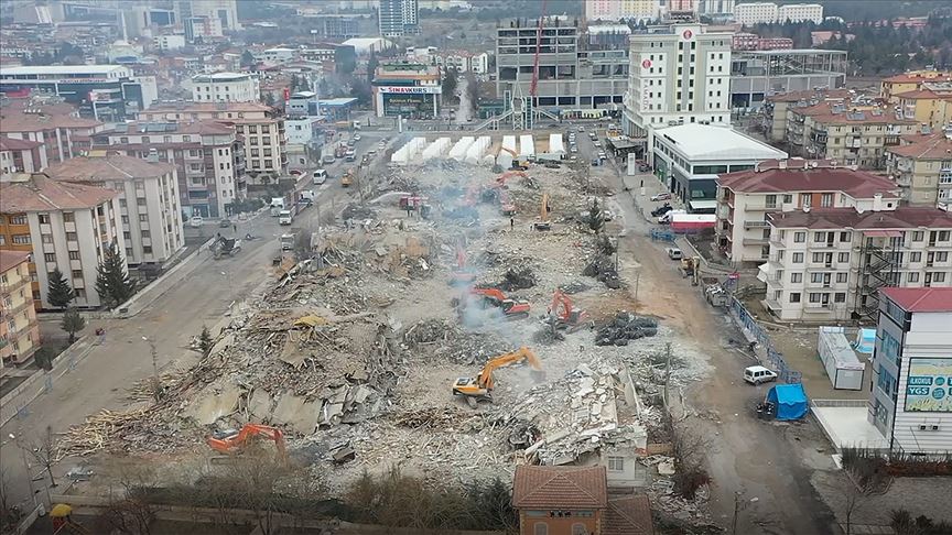 Deprem Bölgesindeki Konutların Yüzde 39'u Yönetmelik Öncesi Yapılmış