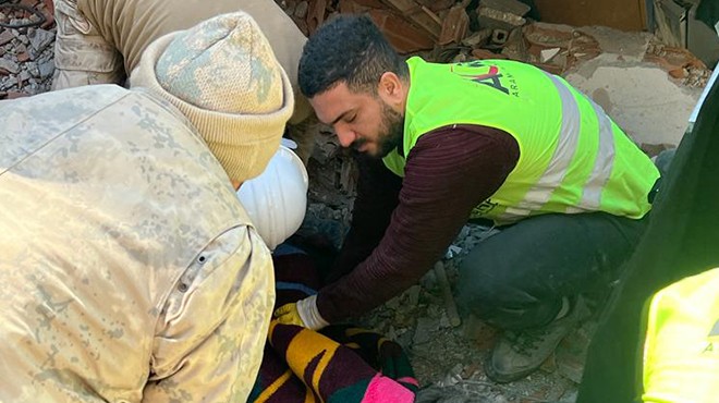 Sargın Prefabrik Deprem Bölgesine Yardıma Giden İşçiyi İşten Çıkardı