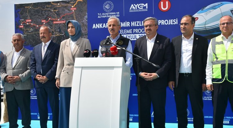 Ankara İzmir Hızlı Tren Projesi 2028'de Açılacak?