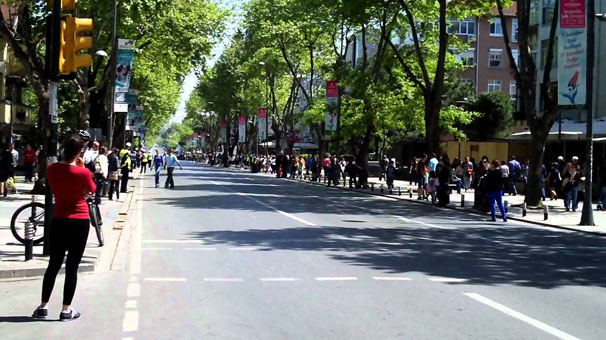 Bağdat Caddesi'nde Dükkanlar Bir Bir Kapanıyor!