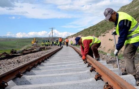 Bakü-Tiflis-Kars Demiryolu Haziran Sonunda Açılacak!