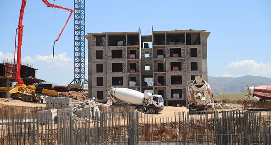 Deprem Sonrası Müteahhit Arayanlara Uyarı: Panikle Değil, Bilinçle Hareket Edin