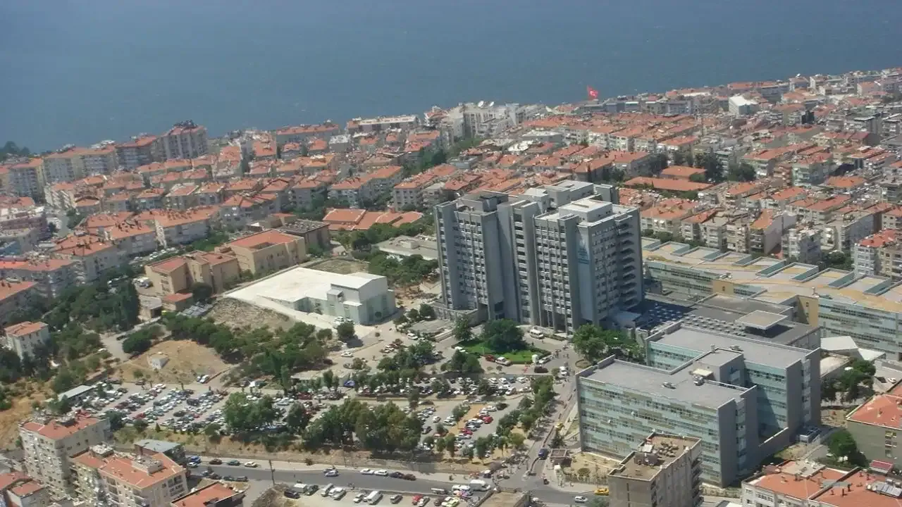 Karabağlar'daki 540 Hektarlık Dönüşümde Yetki Büyükşehir'e Geçti