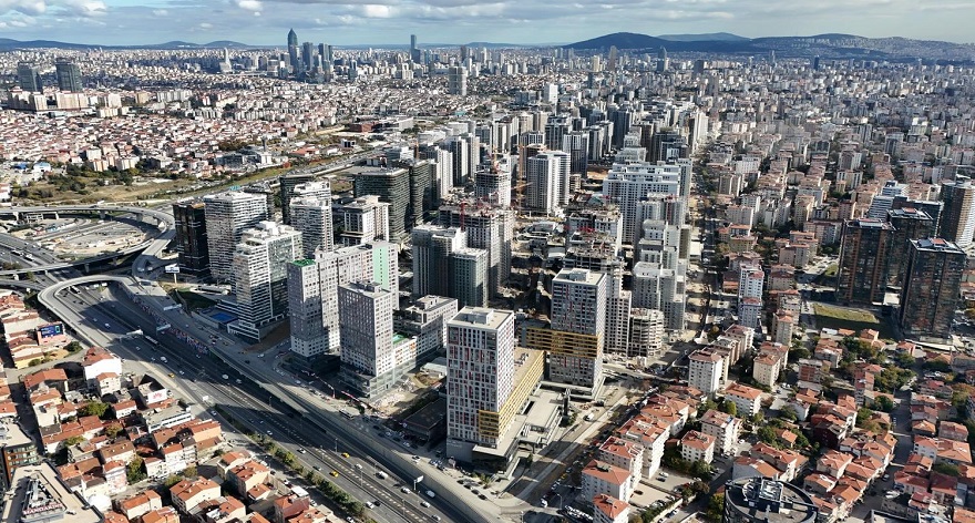 Vatandaş Konuta Ulaşamıyor: Ev Pahalı, Faiz yüksek, Ücretler Düşük!