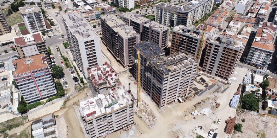 Karşıyaka’da Vatandaşa Kentsel Dönüşüm İçin 5 Yıl Ek Süre