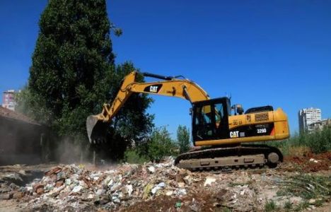 Çankaya'da Kentsel Dönüşüm Yıkımları Devam Ediyor