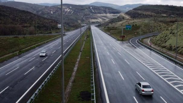 İzmir-Ankara arası yolculuk 4.5 saate iniyor