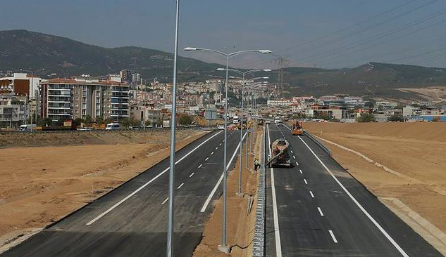 İzmir İstanbul Otoyolu'nun Üçte İkisi Tamamlandı