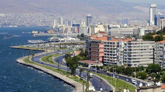 İzmir'in 1/25000'lik İmar Planları Askıya Çıktı