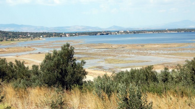 Aliağa'daki Tartışmalı Araziyi İzmir Büyükşehir Satın Alacak