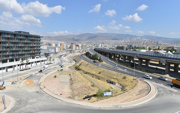 Yeşilova Trafiğini Rahatlatacak Yol