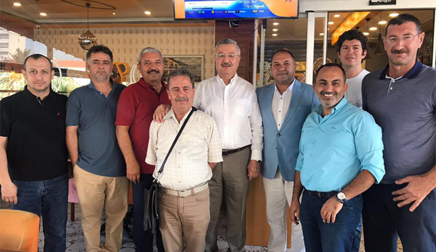 İzmir'li Müteahhitler İZTO Seçimlerine Tek Liste Girecek