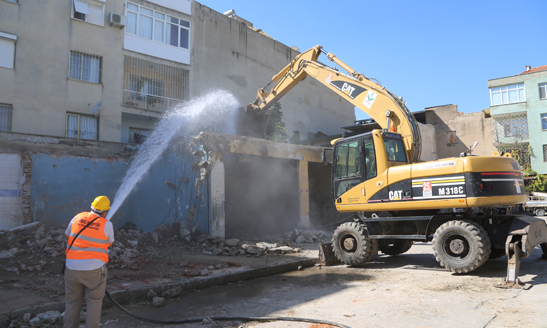 İzmir'in En Büyük Sosyal Marketinde İnşaat Başladı