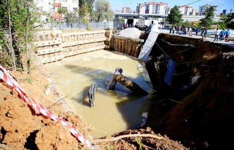 Ankara'da İnşaatın Temeli Çöktü!