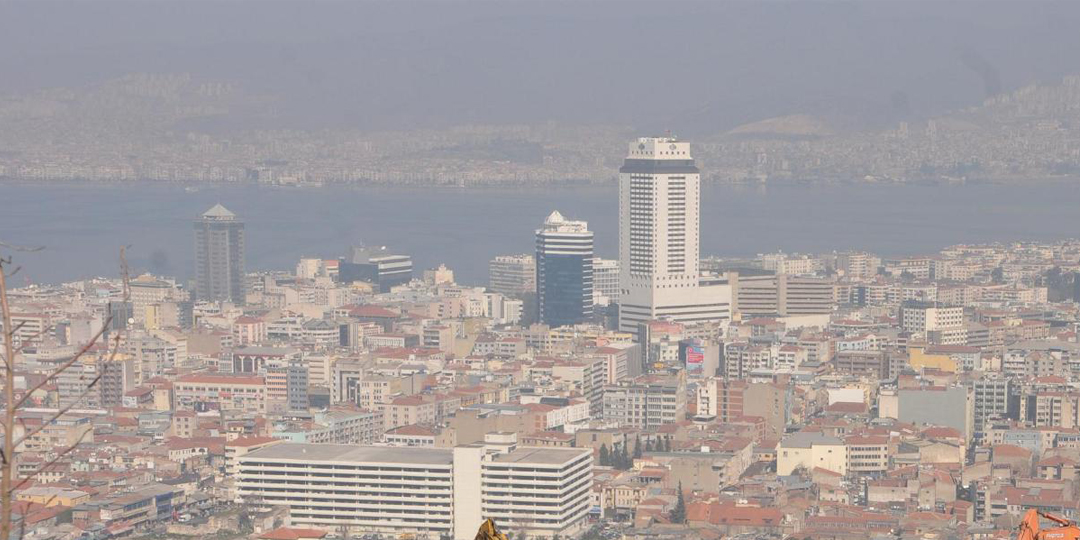 İzmir İstanbul'dan Daha Riskli!