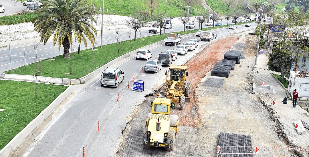 Yesildere Yolunda Asfaltlama Çalışması Başlıyor