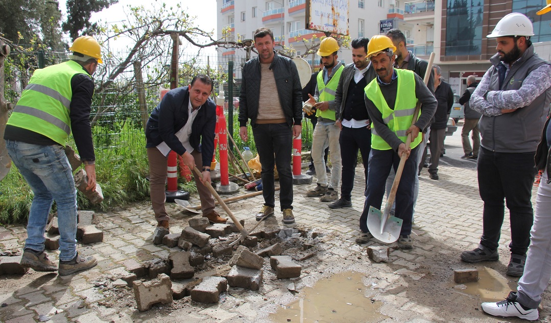 Menderes Gazipaşa Mahallesine Doğalgaz Geliyor