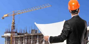 İzmir'de 2 Müteahhitin Yetki Belgesi İptal Edildi